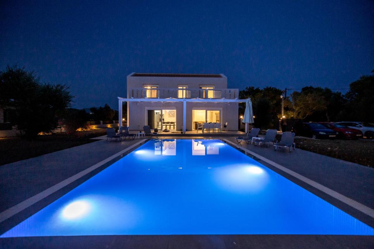 Villa Boviana With Private Swimming Pool Agios Sostis  Extérieur photo