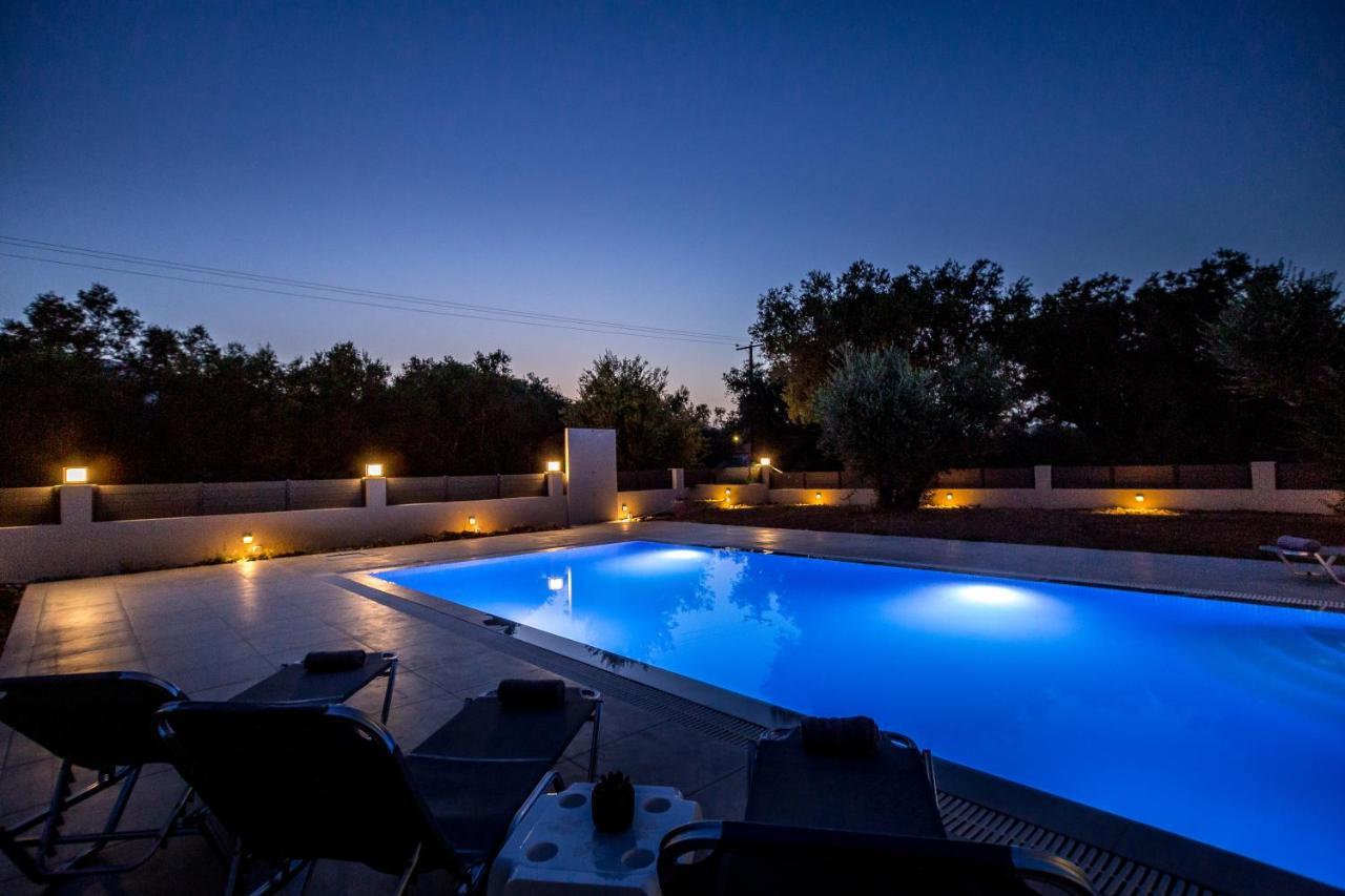 Villa Boviana With Private Swimming Pool Agios Sostis  Extérieur photo