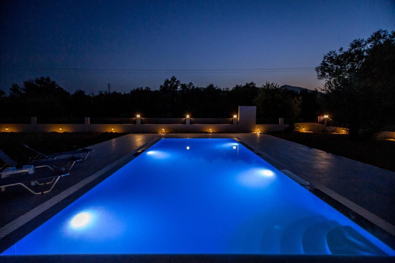 Villa Boviana With Private Swimming Pool Agios Sostis  Extérieur photo